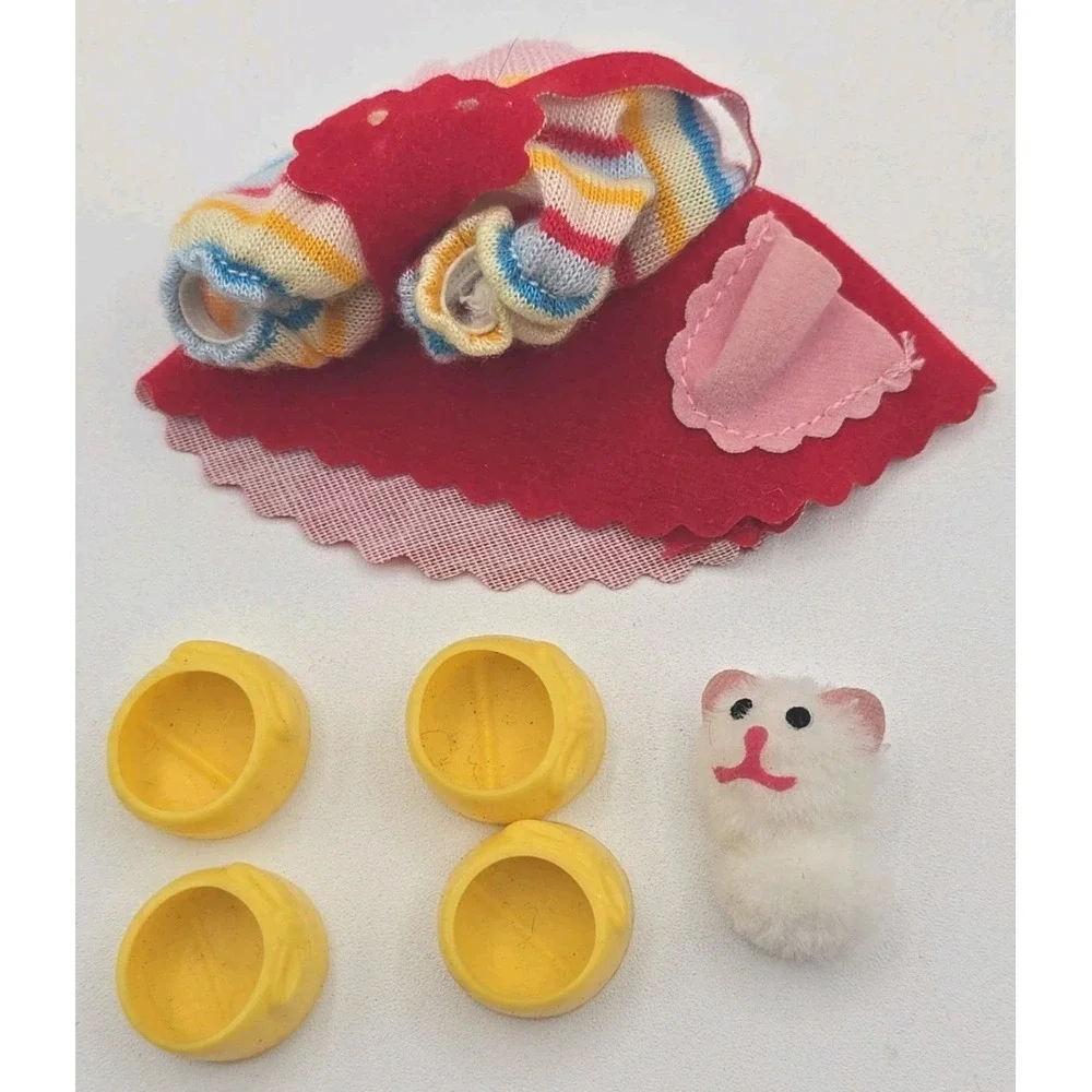 Vintage 1985 Hasbro My Little Pony Baby Pony Wear Jumper and Snowsuit U308A